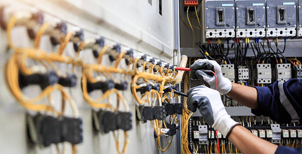 Professional Electrician technician working in Tangent, OR